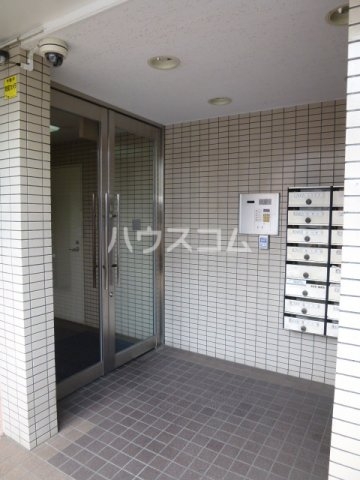 17/25 エントランス