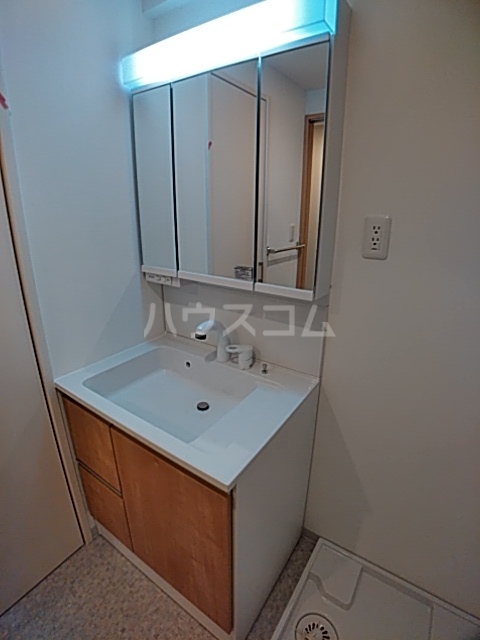 14/28 洗面