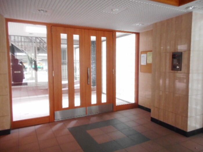 14/24 エントランス