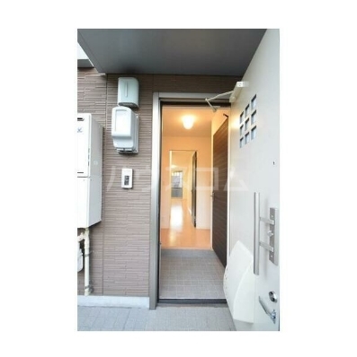 20/27 エントランス