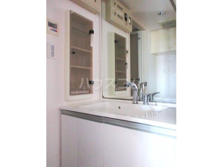 13/30 洗面