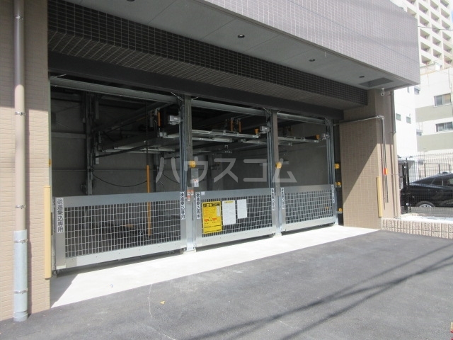 22/27 駐車場