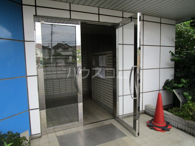 20/28 エントランス