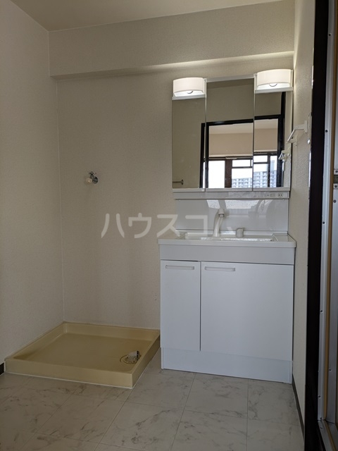 16/30 洗面