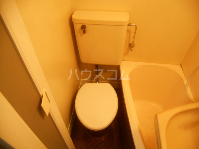 13/30 トイレ