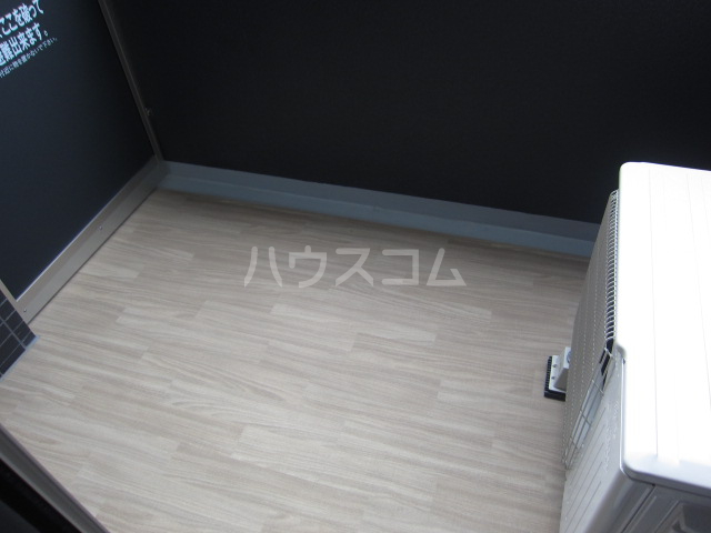 16/25 バルコニー