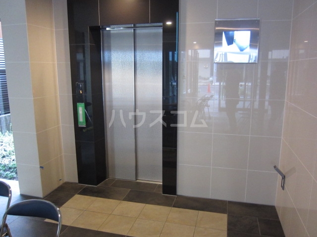 17/20 エントランス