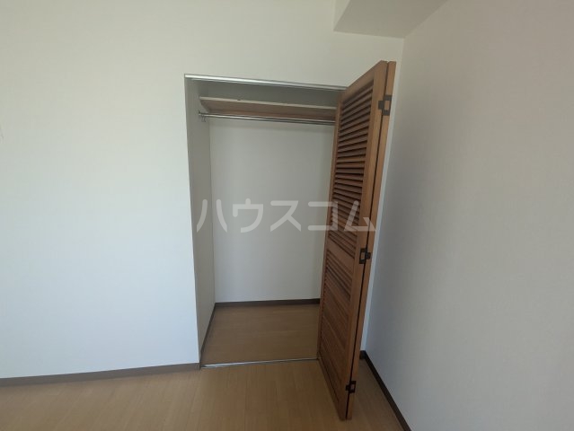 13/30 収納
