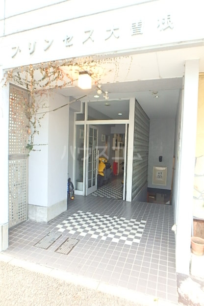 18/24 エントランス