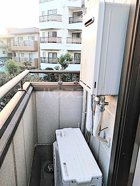 23/30 バルコニー