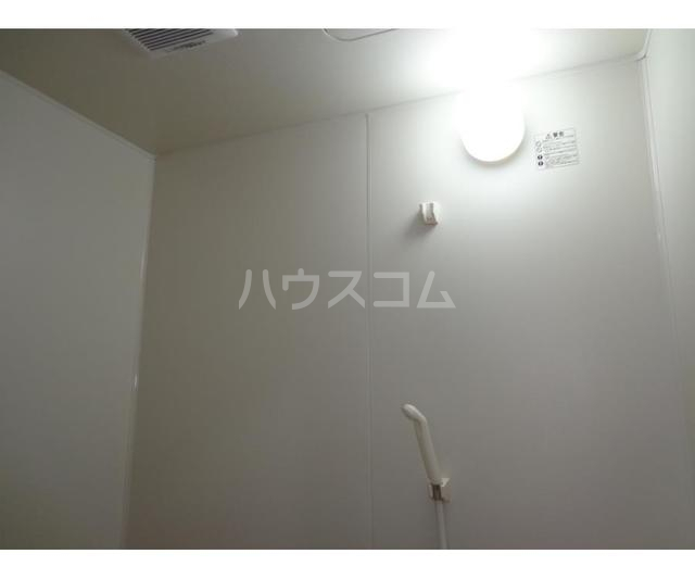 13/30 浴室