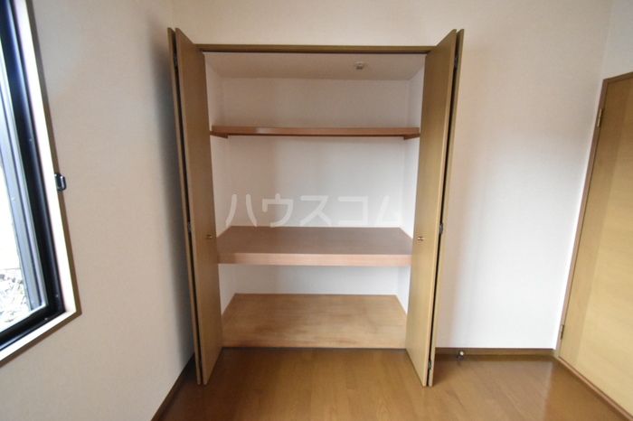 13/30 収納
