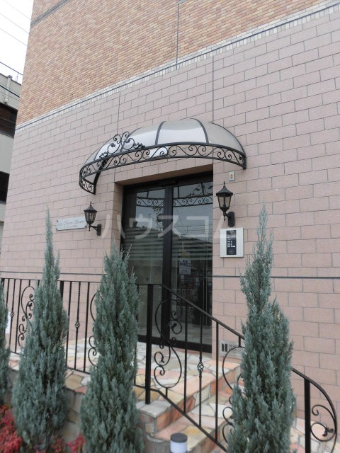 3/8 エントランス