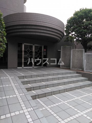 19/29 エントランス