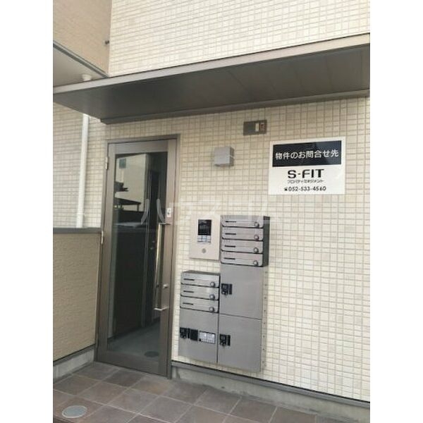 16/24 エントランス