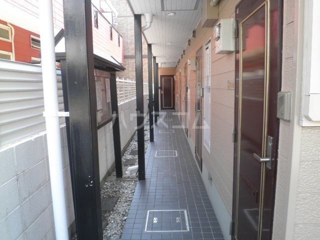 21/25 エントランス