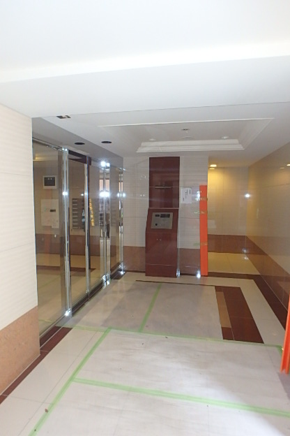 22/29 エントランス