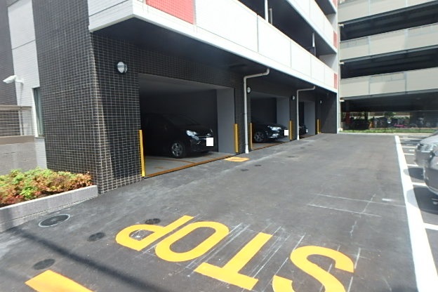 23/29 駐車場