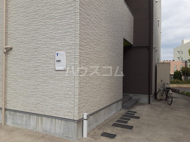 16/22 エントランス