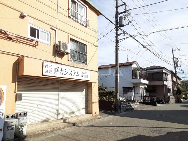 28/30 エントランス