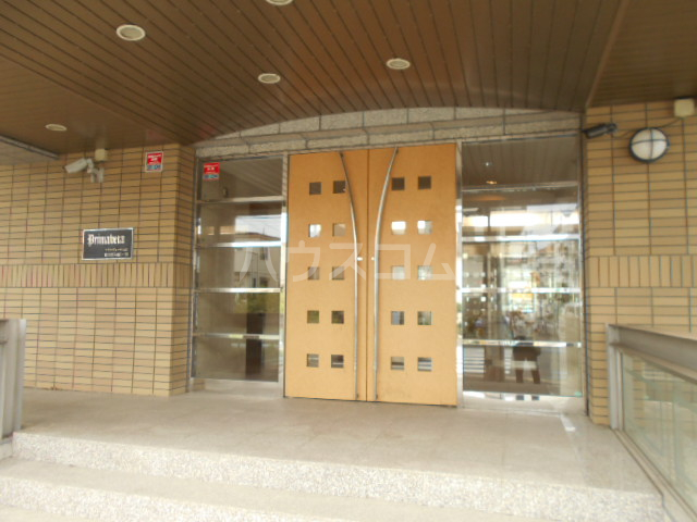 19/29 エントランス