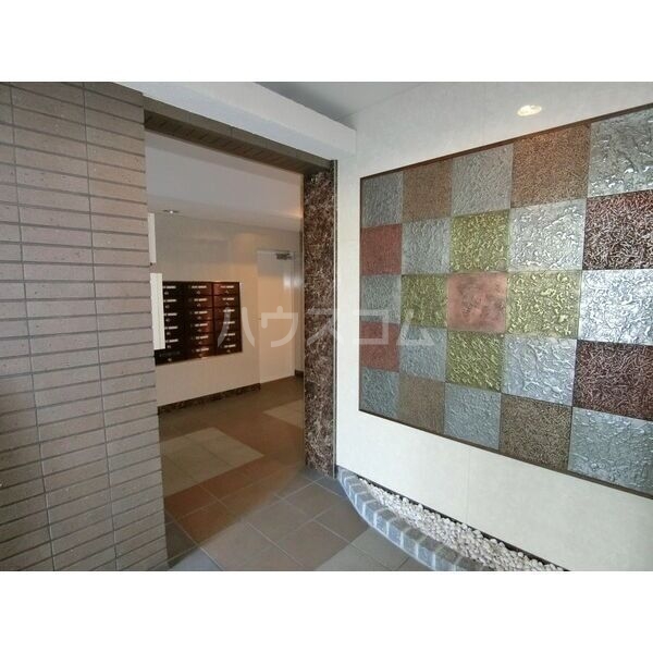 15/22 エントランス