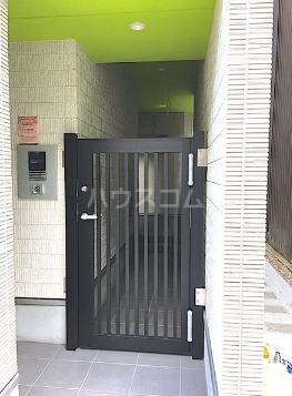 15/20 エントランス