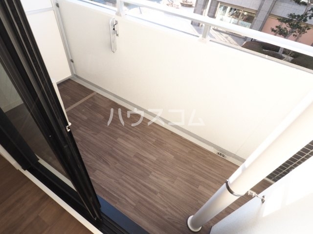 23/30 バルコニー