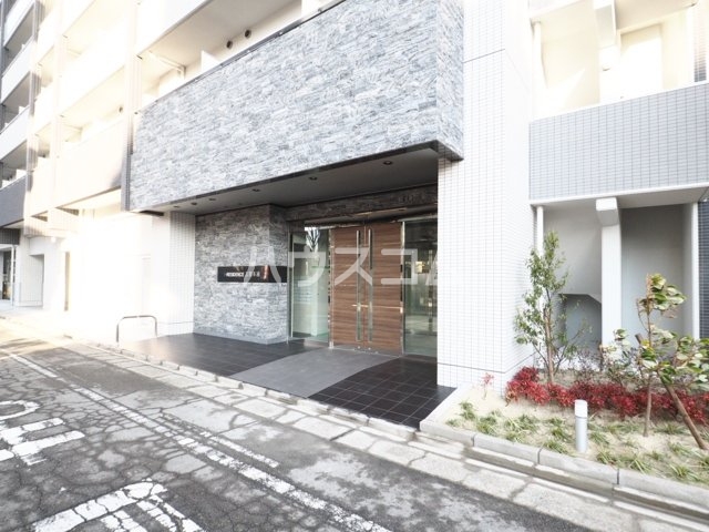 26/30 エントランス