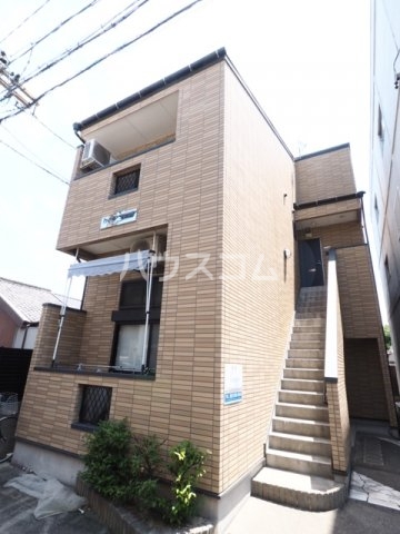 15/23 エントランス