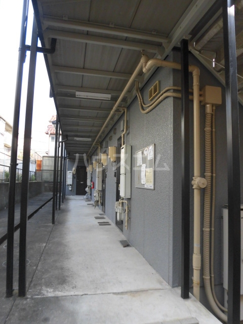 19/28 エントランス