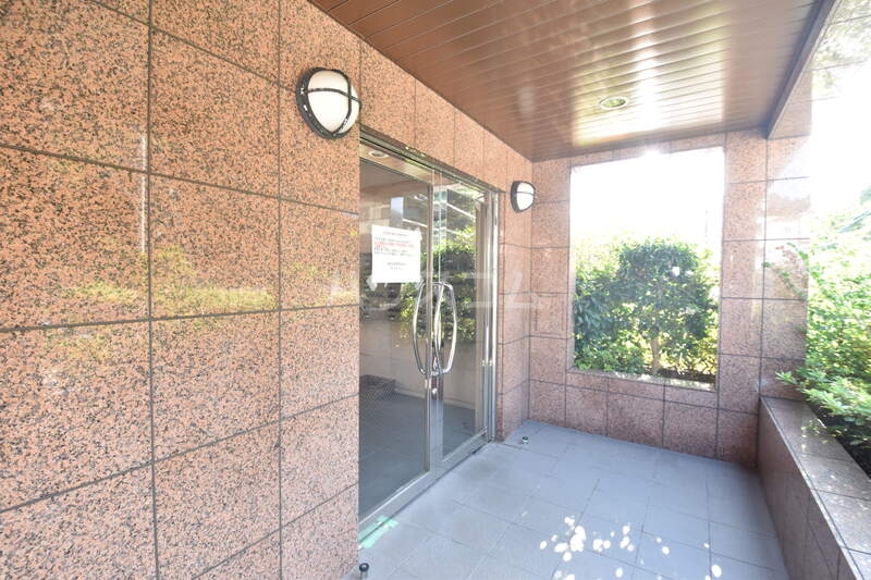 19/29 エントランス