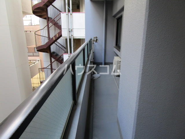 20/30 バルコニー