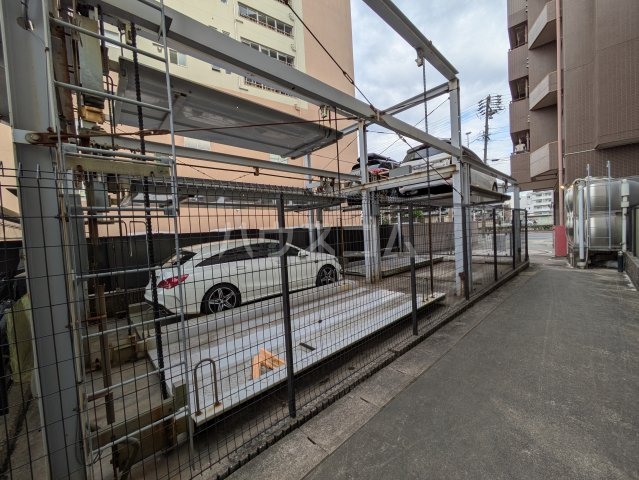 27/29 駐車場