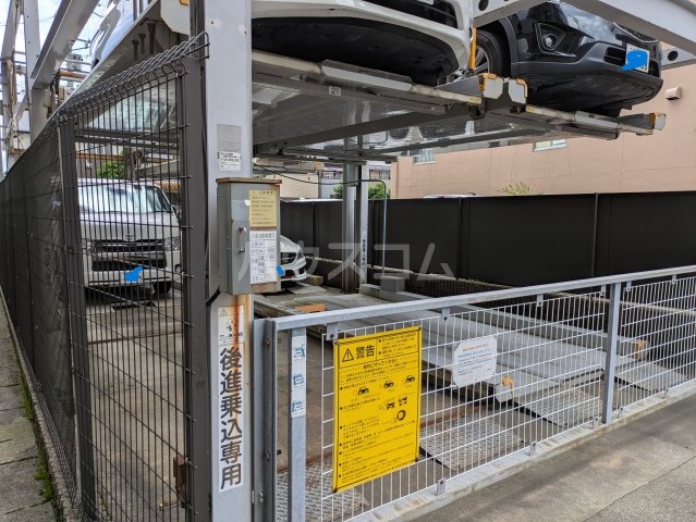 23/25 駐車場