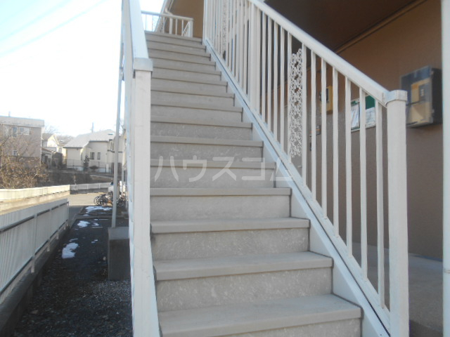 18/28 エントランス