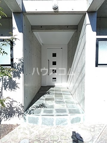 15/21 エントランス