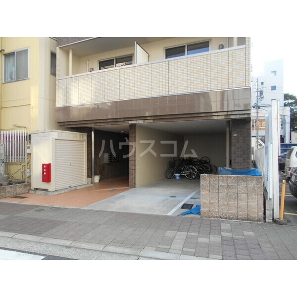 20/24 エントランス