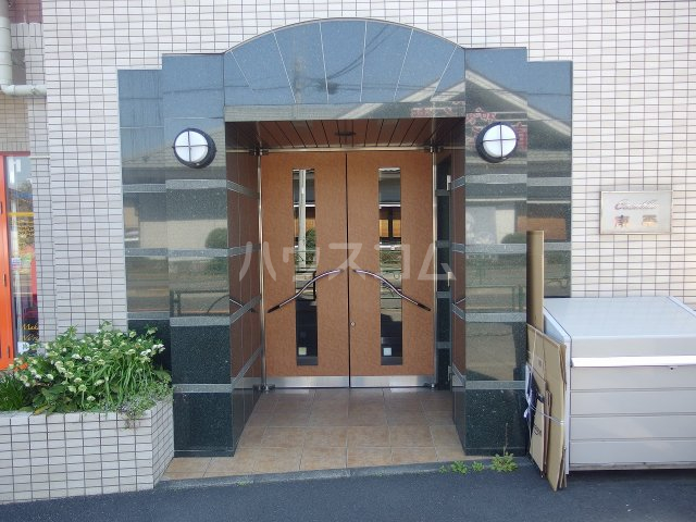 21/27 エントランス