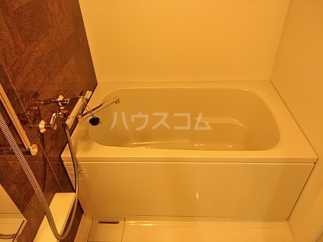 16/30 浴室
