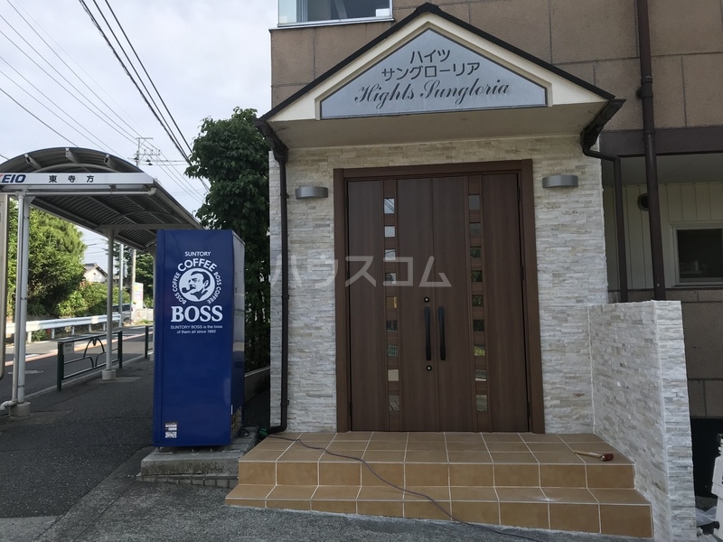 22/30 エントランス