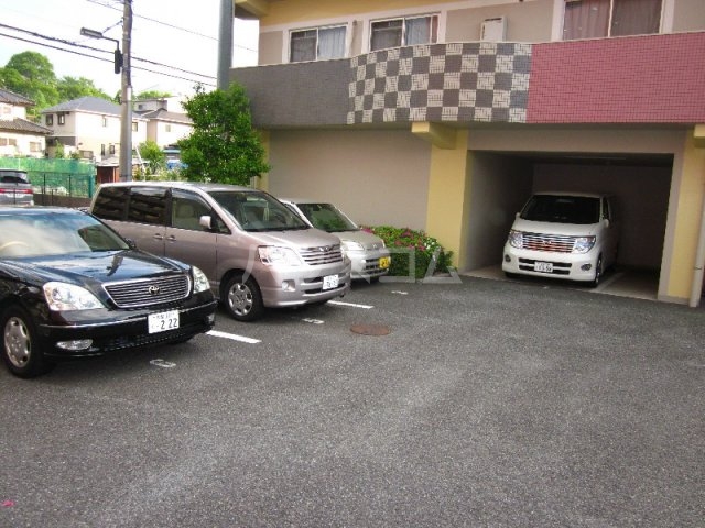 22/24 駐車場