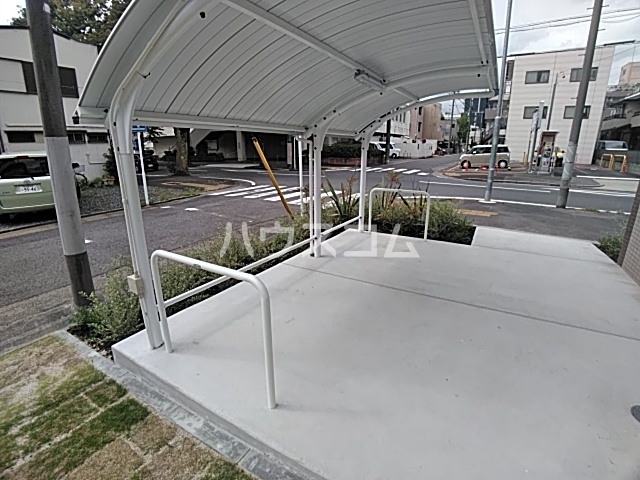 19/23 駐車場