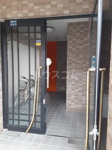 16/22 エントランス