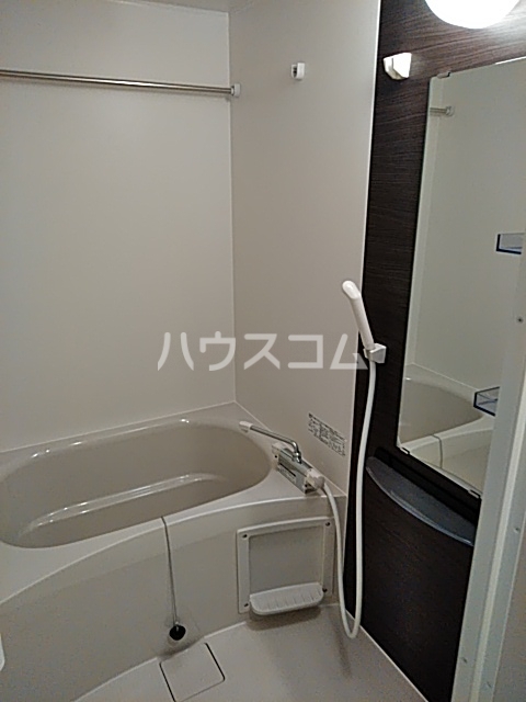 14/23 浴室