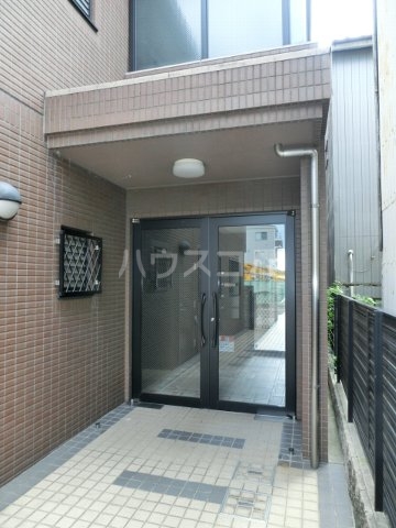 22/29 エントランス