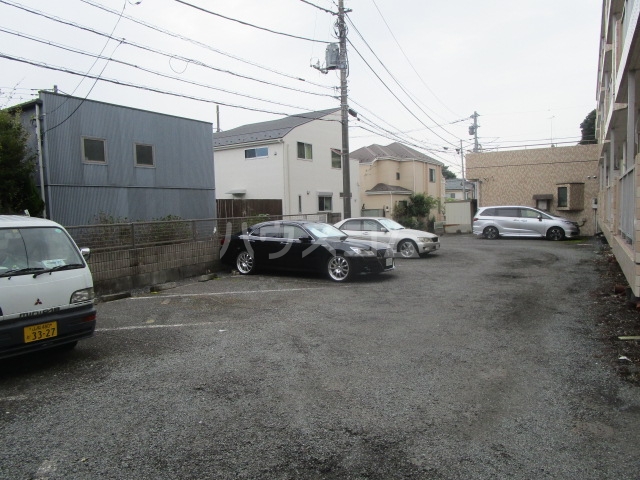14/22 駐車場