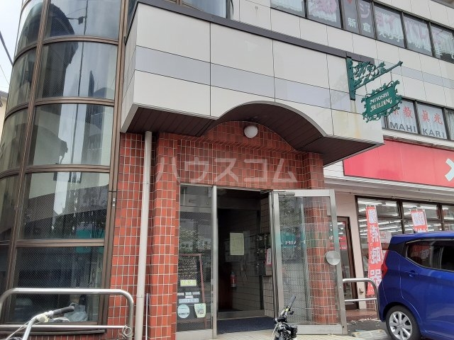 2/4 エントランス