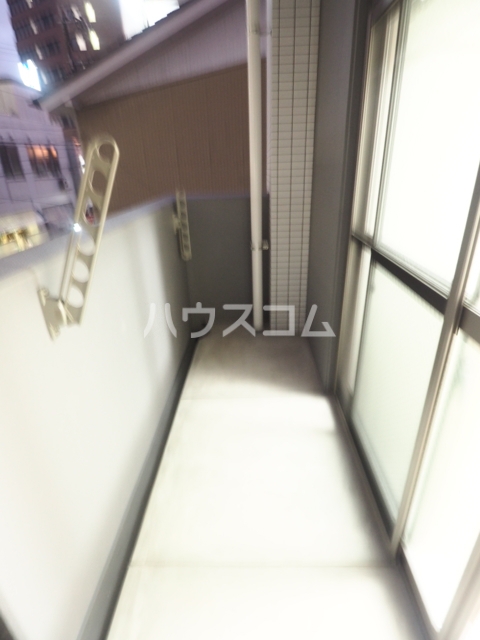 17/28 バルコニー