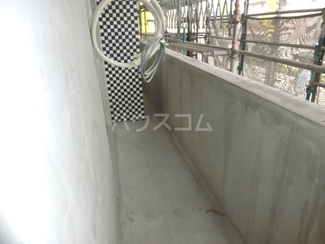 13/20 バルコニー